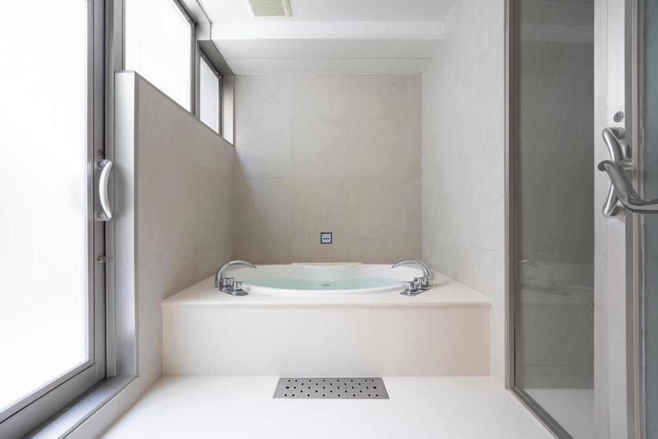 hotel hisoca ikebukuro Tokyo Eksteriør billede